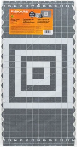 Fiskars Folding Cutting Mat 24in X 36in