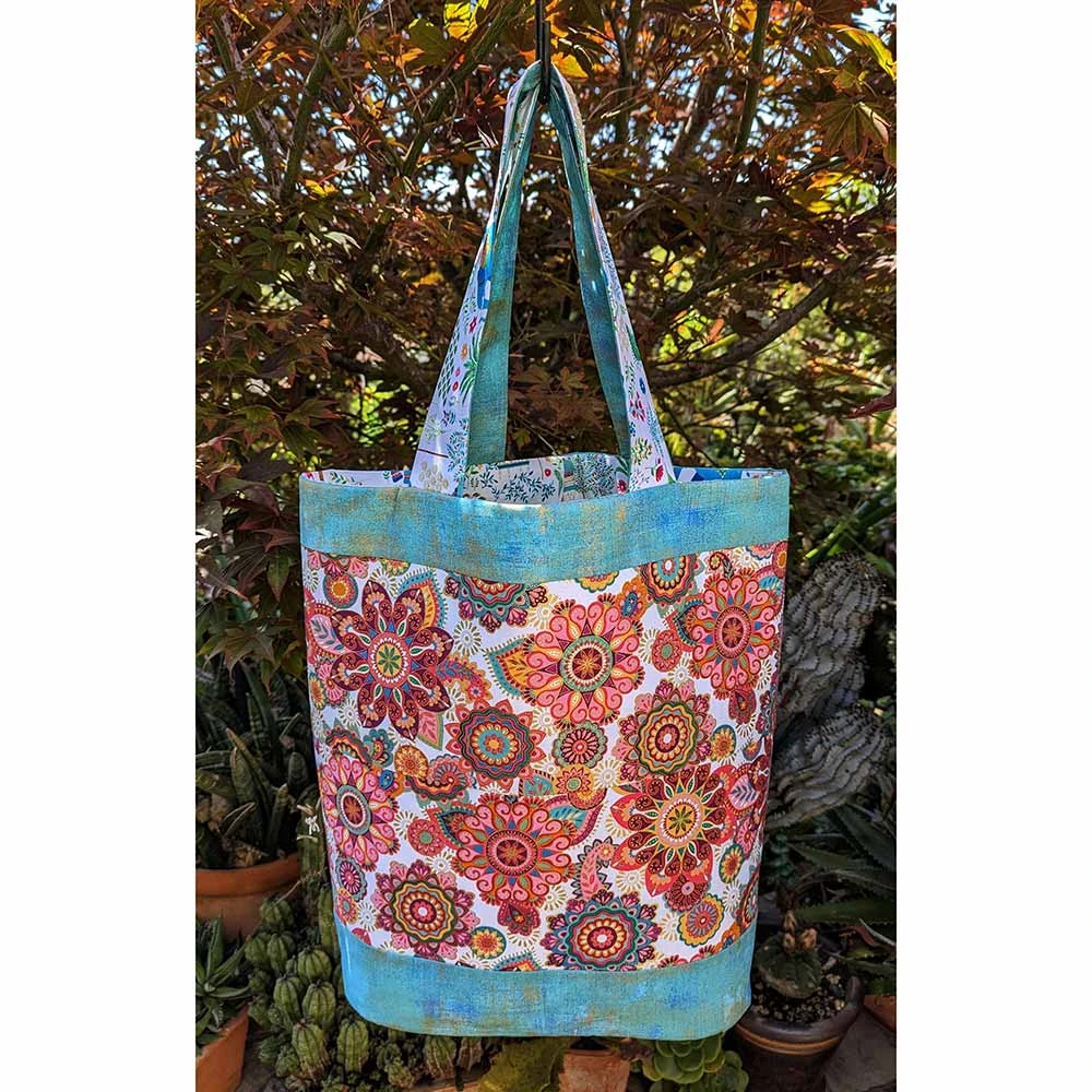 All-Purpose Tote Bag - Diana Pineapple Pack Pattern 2 All-Purpose Tote Bag - Diana Pineapple Pack Pattern - Image 2