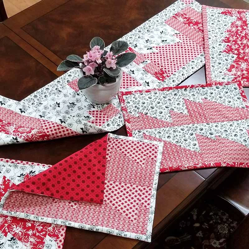 Set Your Table - Placemats And Table Runner - Bella Pineapple Pack Pattern 2 Set Your Table - Placemats And Table Runner - Bella Pineapple Pack Pattern - Image 2