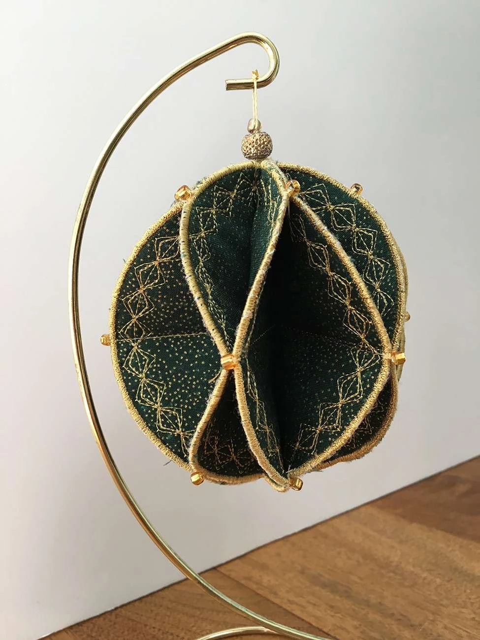 Machine Embroidery Fold'N Stitch Ornaments 1 Machine Embroidery Fold'N Stitch Ornaments