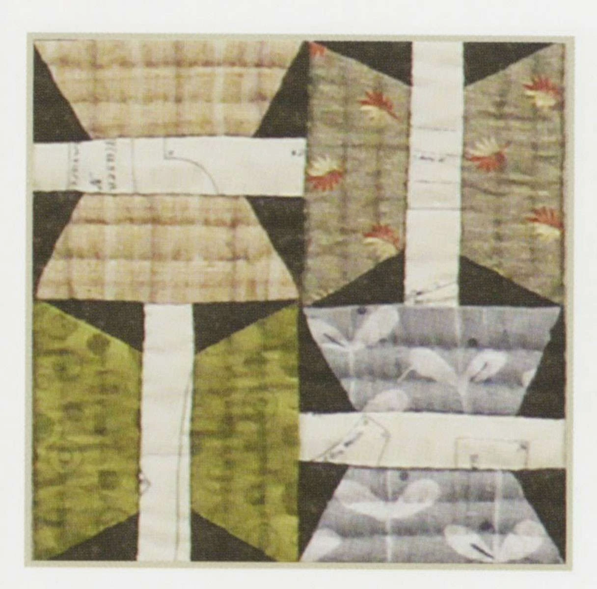 Sewing Room Sampler Quilt - Softcover 5 Sewing Room Sampler Quilt - Softcover - Image 5